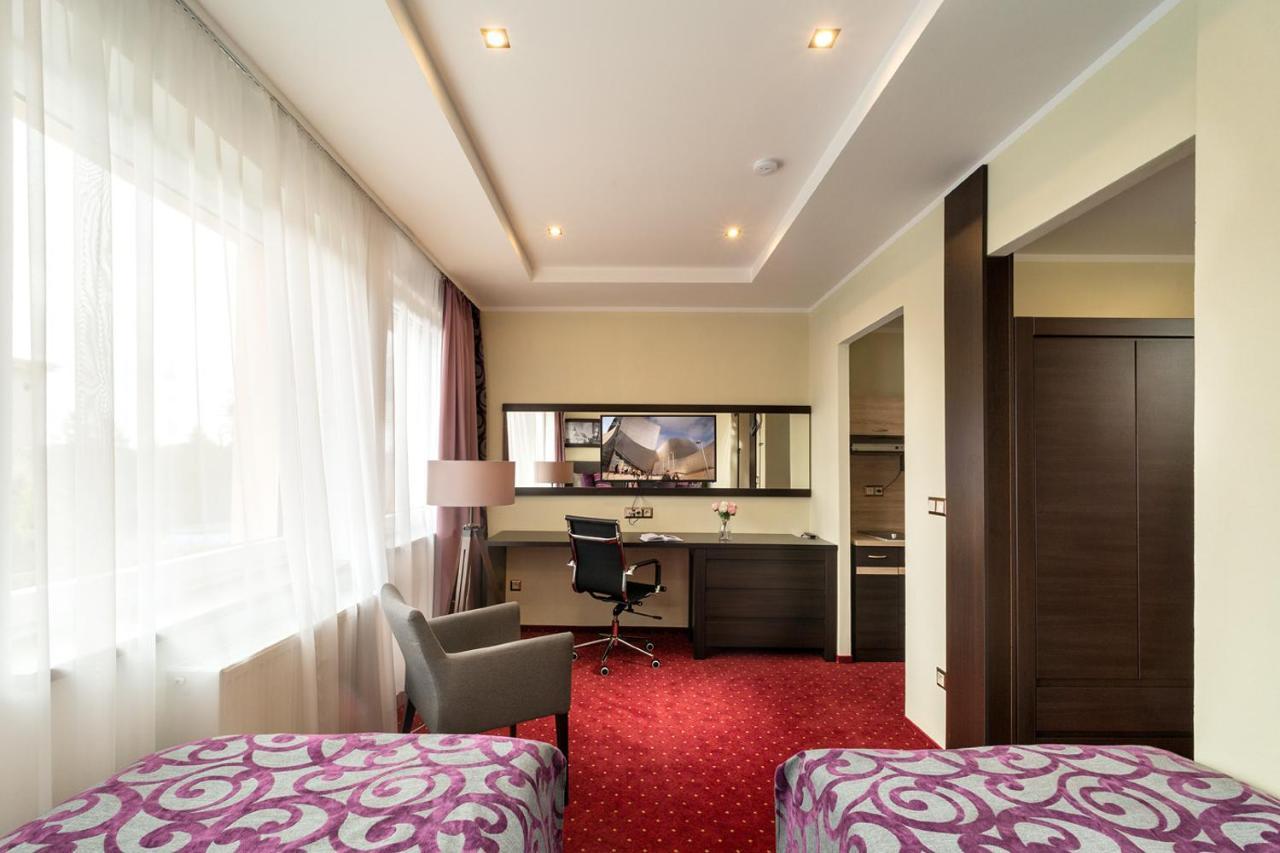 Hotel Na Vyvoji Vlašim Esterno foto
